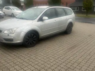 Ford Focus 1,6 Trend Collection stc.