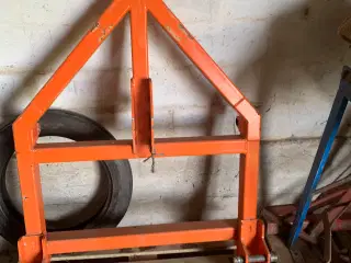 Trepunksadapter til frontlift / redskaber