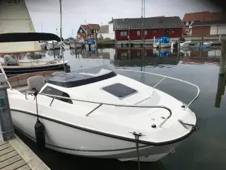 Quick silver 550 cabin + 1300 kg Brenderuptrailer