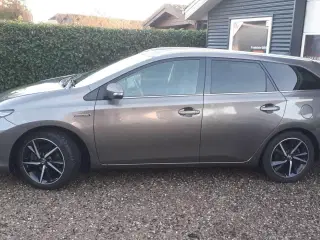 Toyota Auris Touring Sports 1,8 Hybrid H2 Selected 136HK Stc Aut.