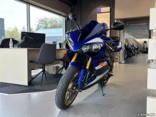 Yamaha YZF R1