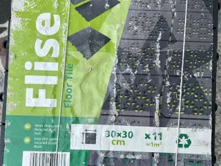 Ny/ ubrugt plastik gulvfliser 4,4 kvm