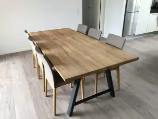 Spisebord/plankebord, massiv eg