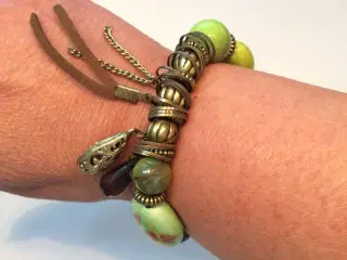 Armbånd, grøn, boho, charms