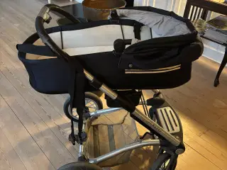 Barnevogn med udstyr
