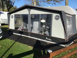 Isabella Capri North