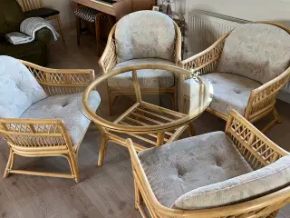 Bambusmøbler 4 stole med bord