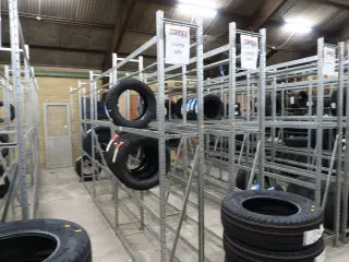 8 fag dækreoler uden indhold