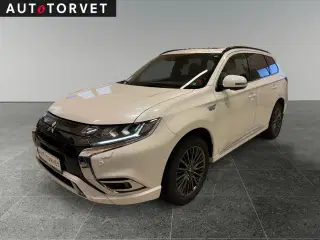 Mitsubishi Outlander 2,4 PHEV Instyle CVT 4WD