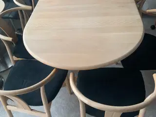 Massiv egetræ Spisebord og 6 stole