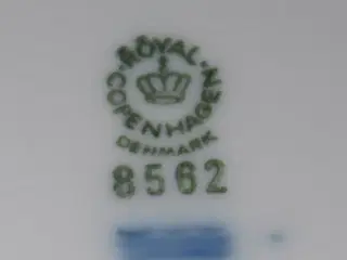 Royal Copenhagen, "Det kantede stel"