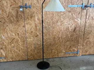 Flot standerlampe