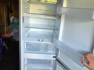 Køle/Fryseskab til salg.