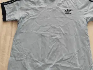 Adidas t-shirt