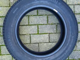 215/60/17 Continental vinterdæk.