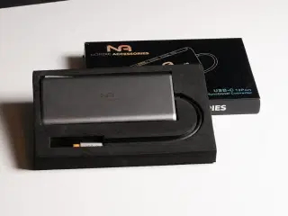 Docking station 12 port