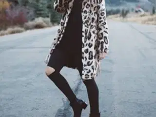 frakke(cardigan) i Leopard print...  i  large.