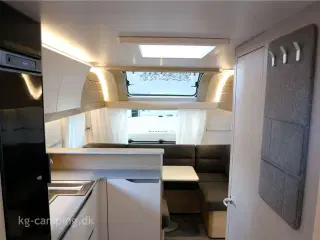 2023 - Adria Adora 613 UL   Er du klar til at opleve camping på højeste niveau? spar 26.980,- kr Kan opvejes til 2000 KG