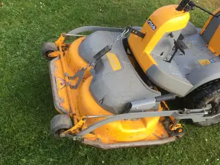 2007 år. Stiga villa 14. Motor 13,5 hk