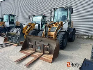 Liebherr 507 Loader