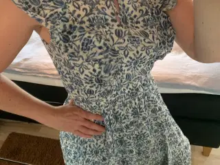 Smuk kjole fra Sofie Schnoor 