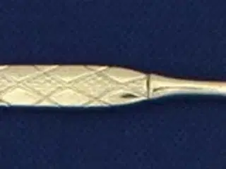 Harlekin Saltske, 6½ cm.