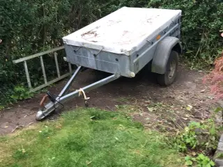 Trailer til bil