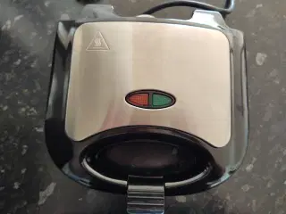 Ny toaster. Har ikke været anvendt.