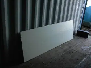   Front Stykke