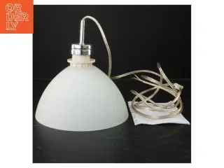 Moderne glas pendellampe fra Halo Tech Design (str. Ø 19,5 cm)