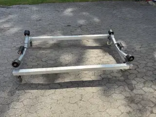Bådvogn / bådstativ