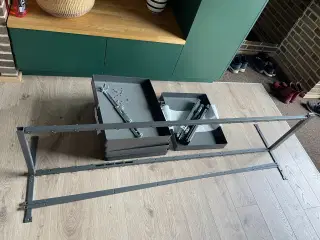 Udtræk til højskab