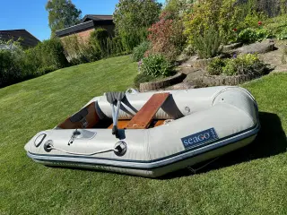 Seago 230 Gummibåd med Yamaha 2,5 Hk 4-taksmotor