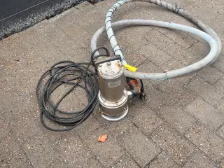 Super god Dykpumpe/drænpumpe 