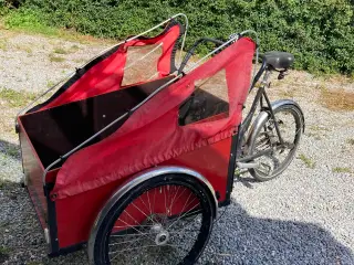 Rød klassisk Christianiacykel sælges