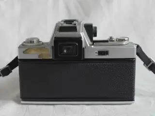 Ricoh TLS 401 med Auto Rikenon 1:1.7 50 mm
