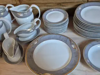 Grå magnolia spise / kaffestel