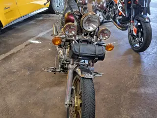 Yamaha Virago 1100 gold