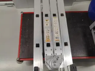 4-delt Multistige/ministillads