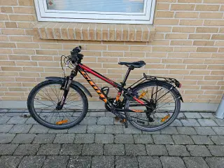 Drengecykel bortgives