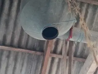 - - - Støvcyklon