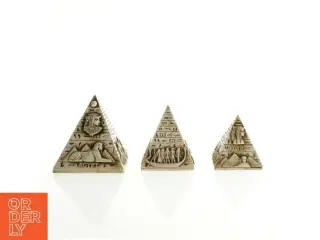 Pynte pyramider (str. 10 x 10 cm og 7 x 7 cm og 6 x 6 cm)