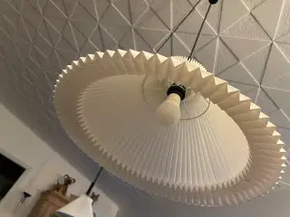 Le Klint lamper i flot stand