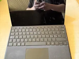 Microsoft Surface Pro 8