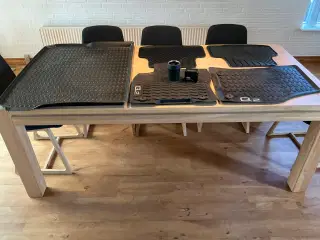 Bagagerumsbakke + vintermåtter Audi Q2