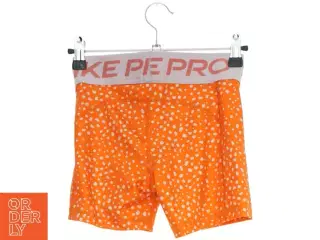Nye shorts fra Nike (str. 134 cm)