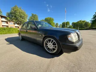 Mercedes w124 300E