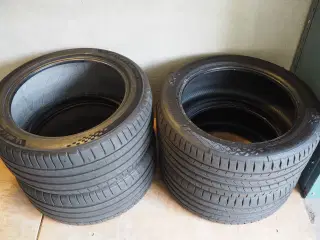 Sommerdæk til salg 245/45 r18 og 275/40 r18