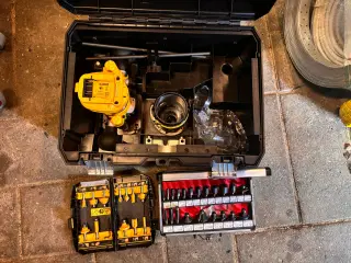 Kant/overfræser, Dewalt 18V DCW604NT