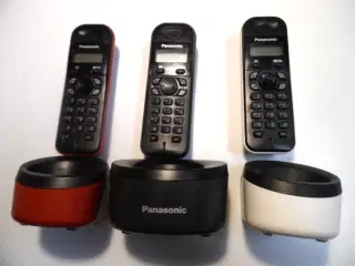 Panasonic  KX-TG1313 Trådløs telefon med 3 enheder